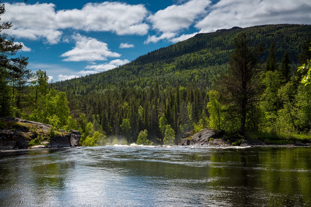 Водопад Кивакка Карелия